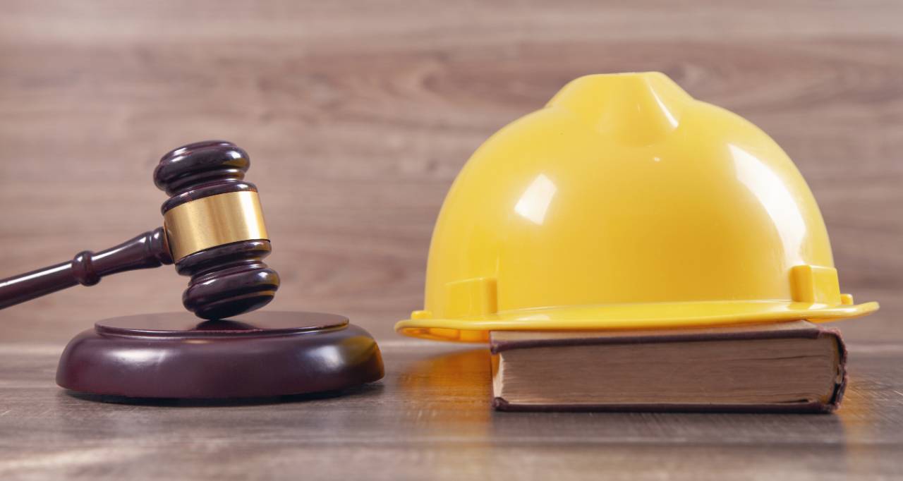 From Permits to Litigation: How Construction Lawyers in Melbourne Can Assist